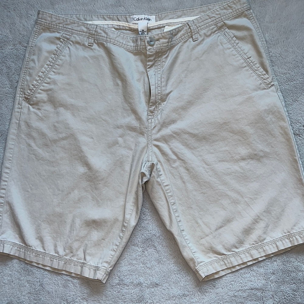 Calvin Klein fine corduroy shorts